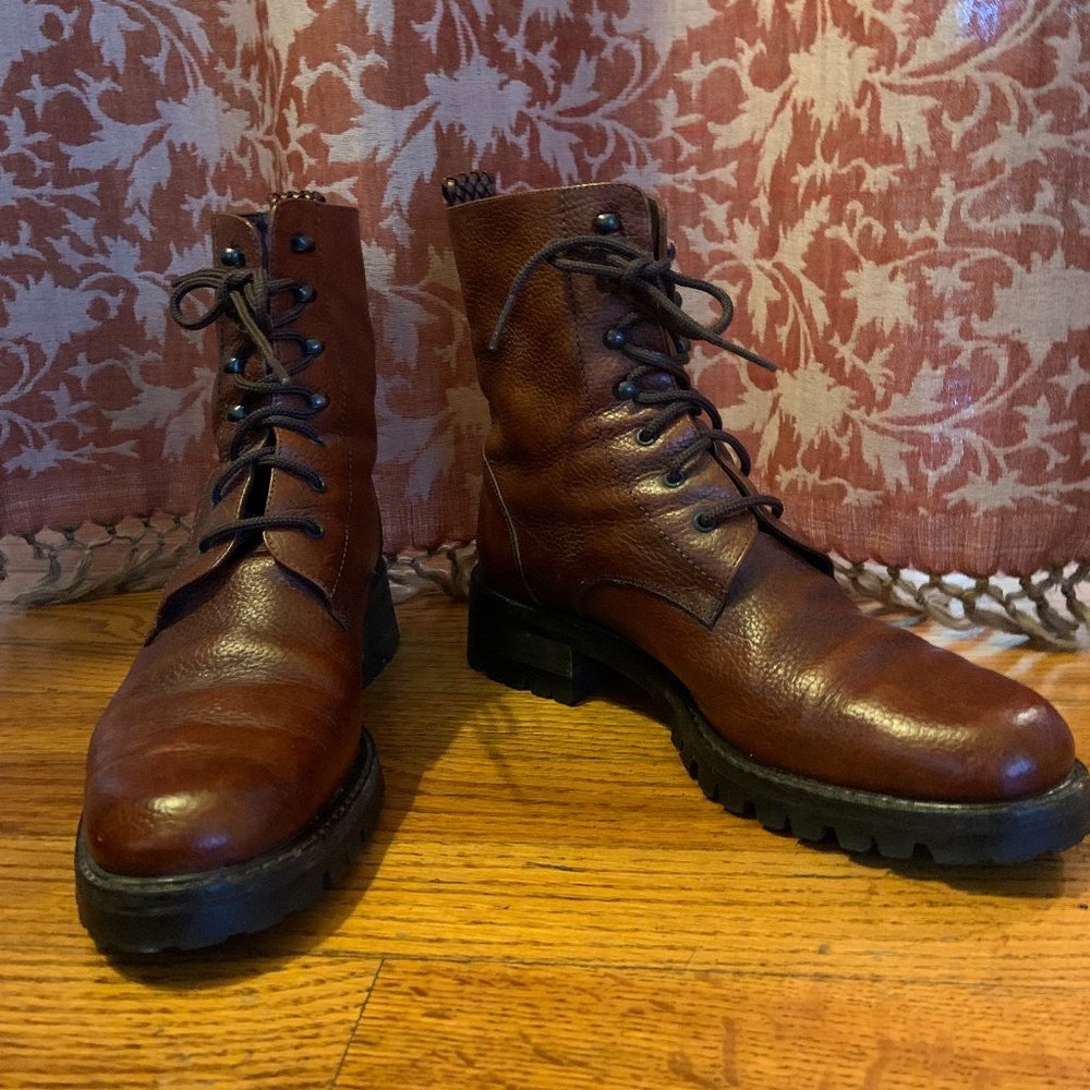 LACE UP BOOT